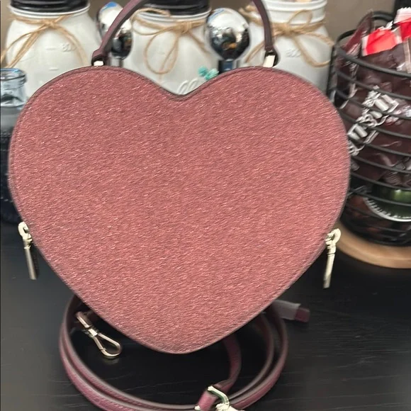 Kate Spade NWOT Heart shimmer  Crossbody Bag - Picture 3 of 7